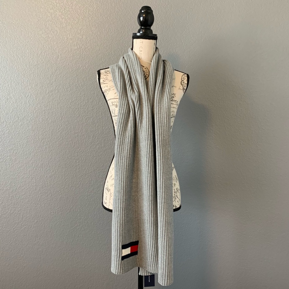 Tommy Hilfiger Scarf